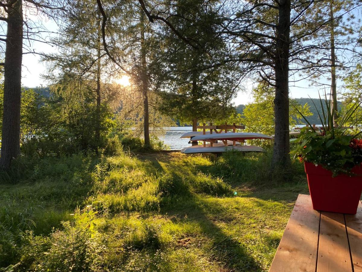 Condo In An Enchanting Site Lac-Superieur Eksteriør bilde